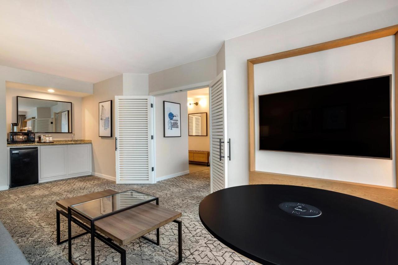 Sheraton Suites Wilmington Downtown Buitenkant foto