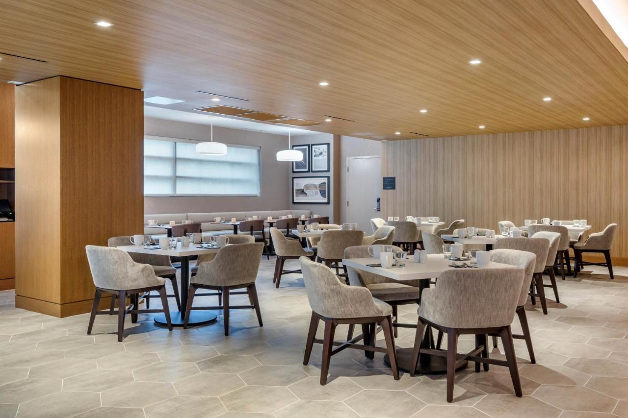 Sheraton Suites Wilmington Downtown Buitenkant foto