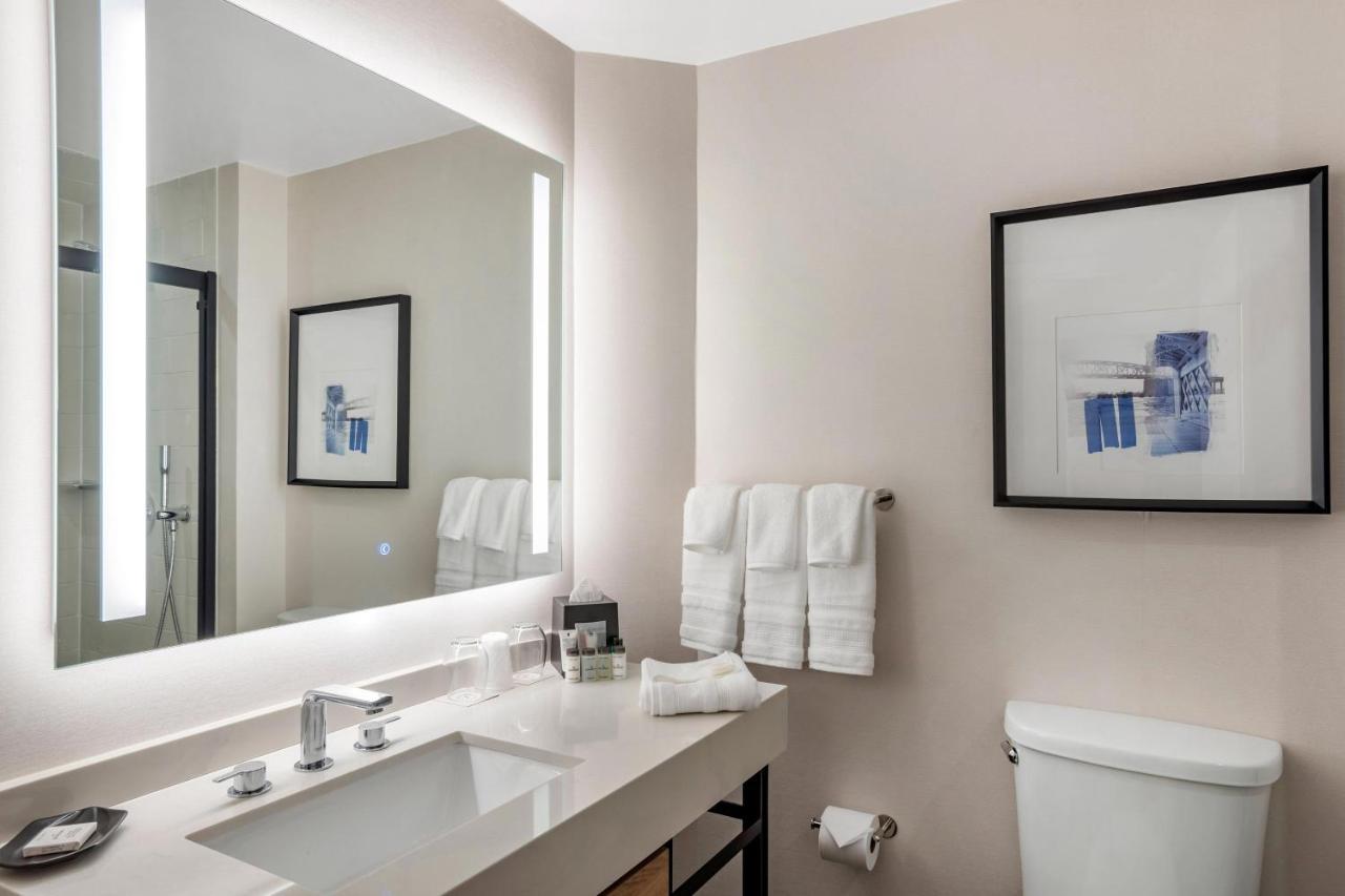 Sheraton Suites Wilmington Downtown Buitenkant foto