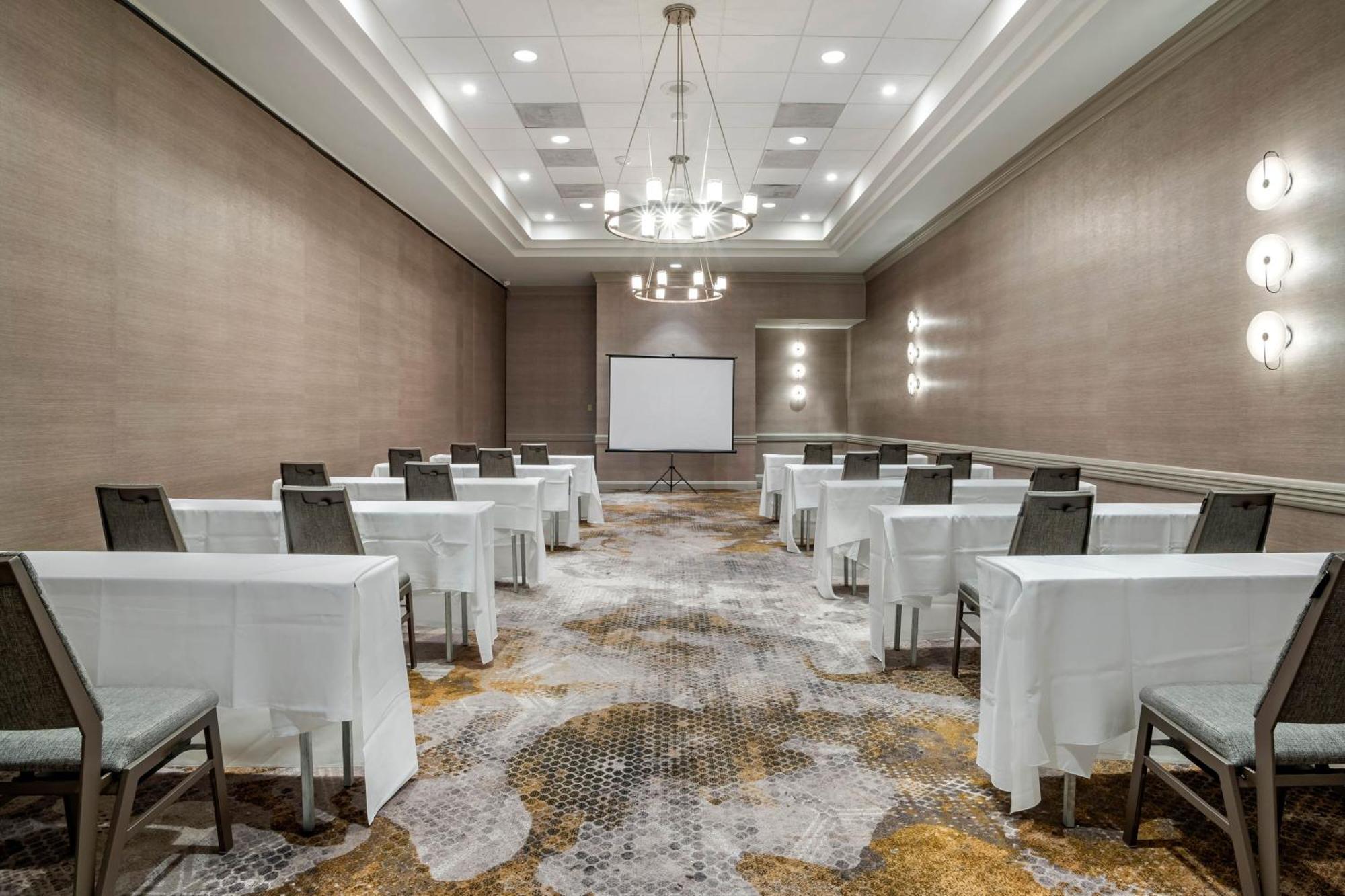 Sheraton Suites Wilmington Downtown Buitenkant foto