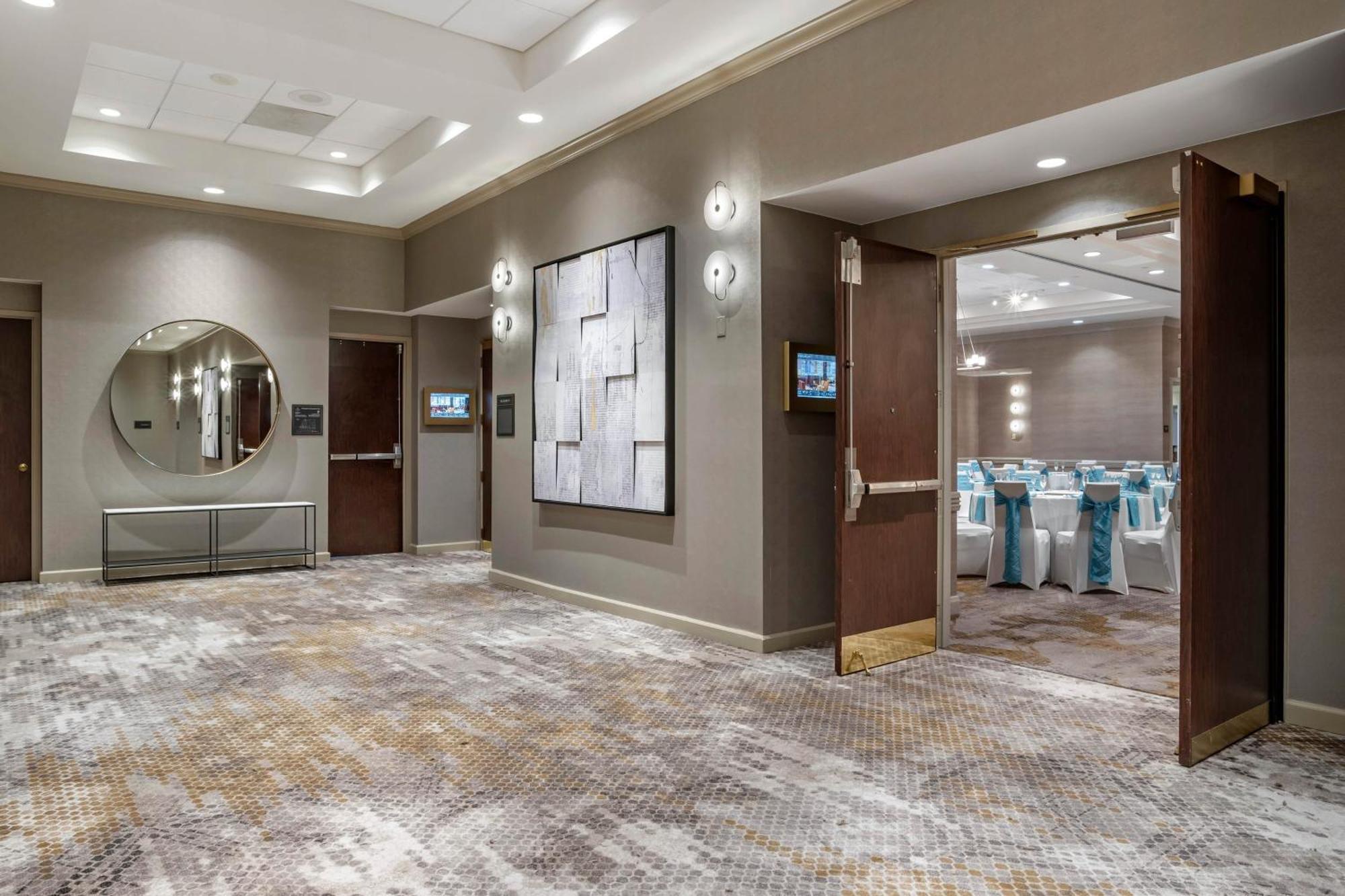Sheraton Suites Wilmington Downtown Buitenkant foto