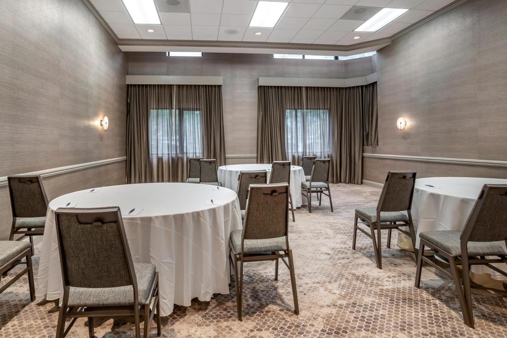 Sheraton Suites Wilmington Downtown Buitenkant foto