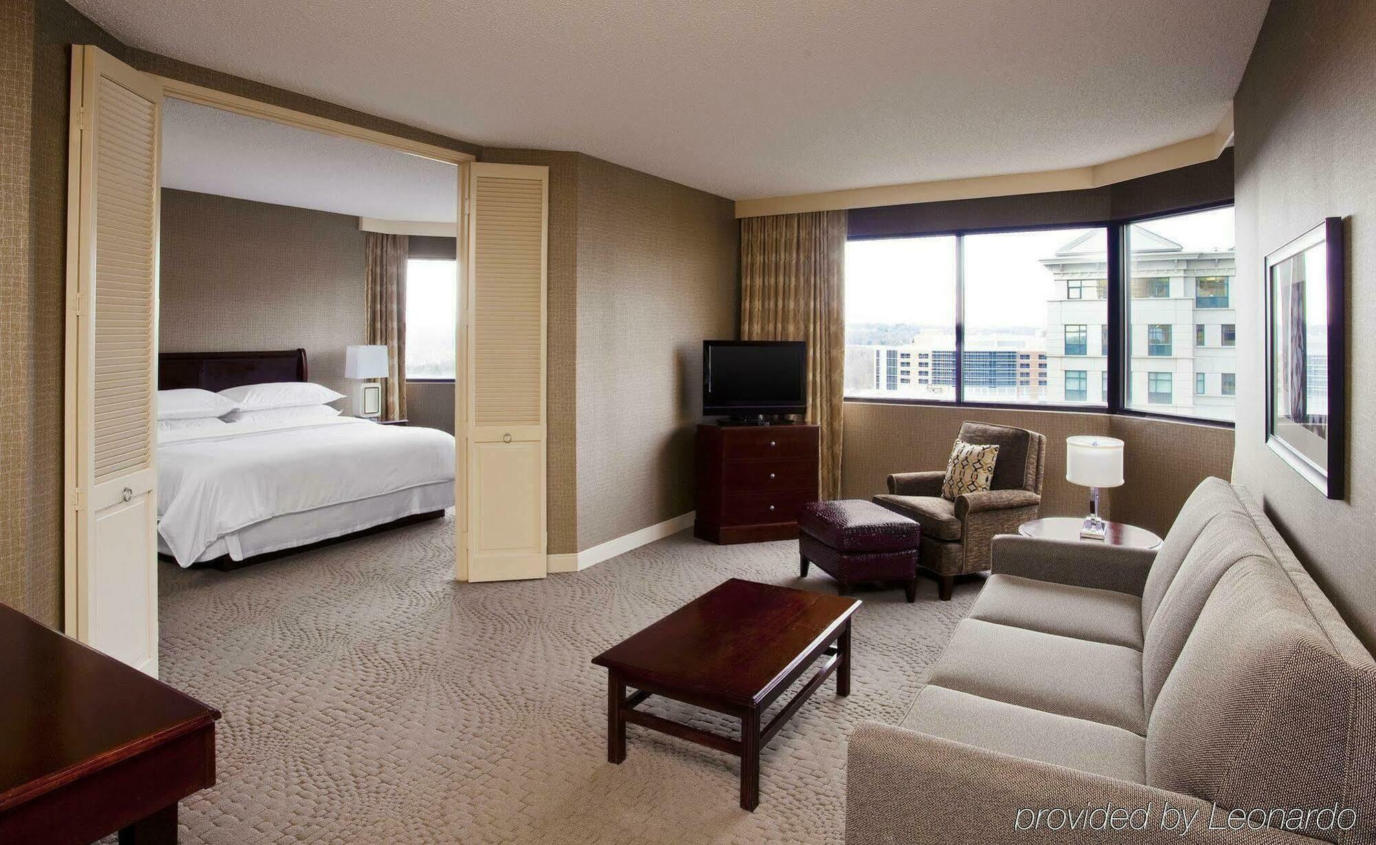Sheraton Suites Wilmington Downtown Buitenkant foto