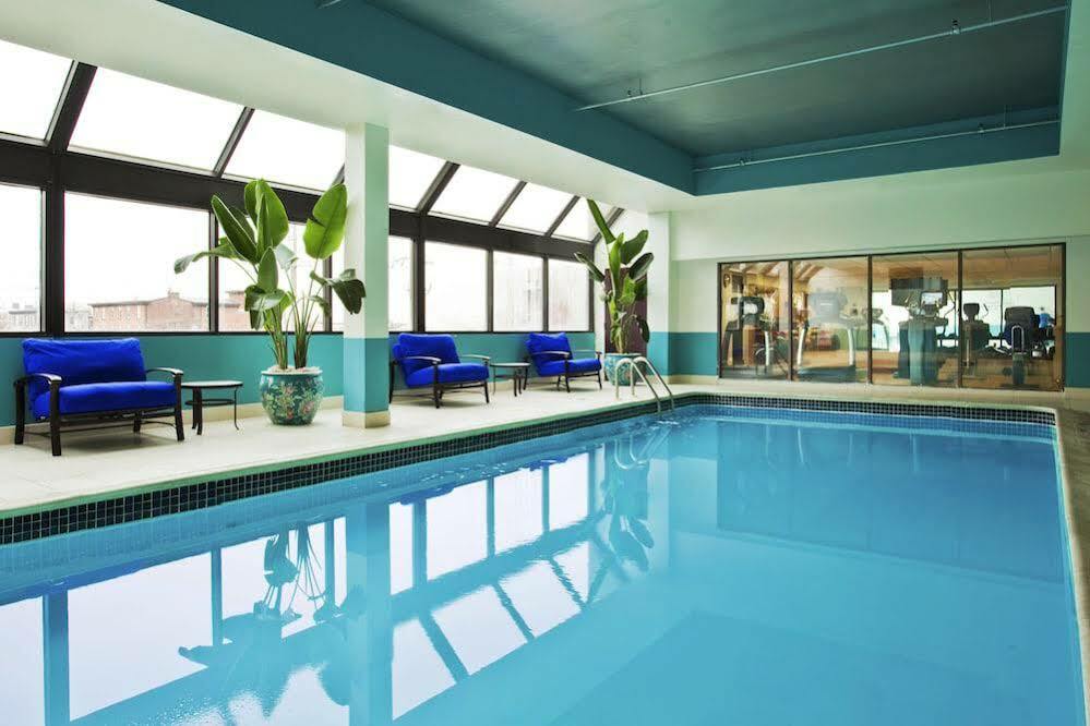 Sheraton Suites Wilmington Downtown Buitenkant foto